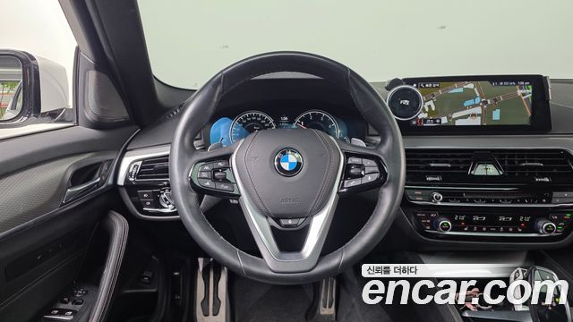 BMW 5 Series (G30) 520d M Sport package 2018 — фото 30