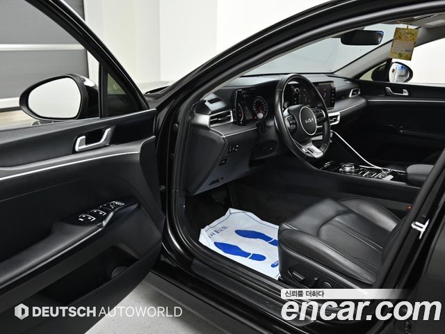 Kia K5 (III) 2.0 Prestige 2022 — фото 15