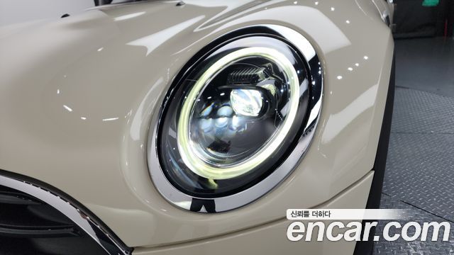 MINI Cooper Clubman Classic 2nd 2022 — фото 22