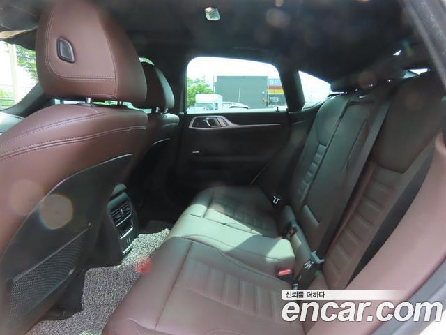 BMW i4 eDrive40 M Sports Pro 2023 — фото 7