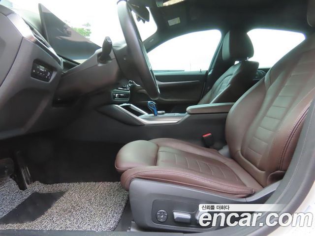 BMW i4 eDrive40 M Sports Pro 2023 — фото 19