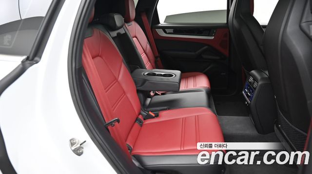 Porsche Cayenne (PO536) 3.0 S E-Hybrid 2025 — фото 16