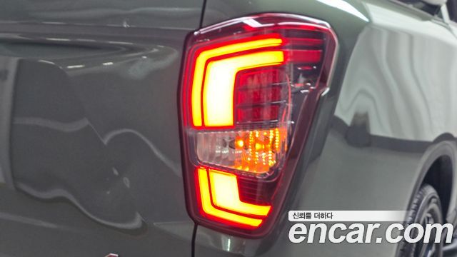 KG Mobility (SsangYong) Rexton Sports Khan Diesel 2.2 4WD Noblesse 2022 — фото 23