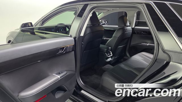 Hyundai Grandeur (GN7) 2,5 Gasoline 2WD Premium 2023 — фото 26