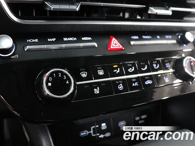 Hyundai Sonata The Edge (DN8) 2.0 LPG(Rent) Business 1 2024 — фото 10