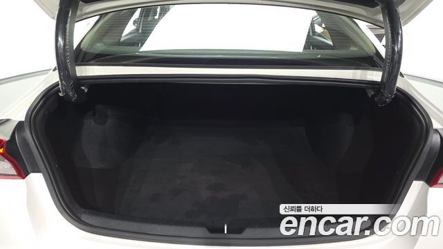 Kia K5 (III) 2.0 Noblesse 2022 — фото 20