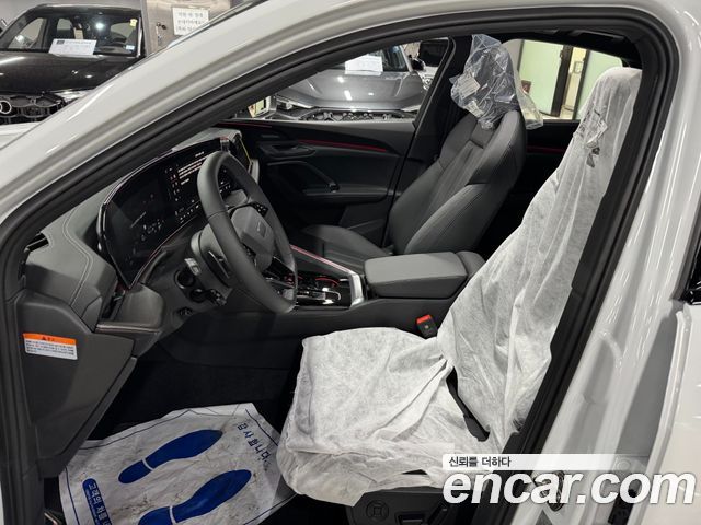 Audi Q5 (80A) 45 TFSI Quattro Sportback S Line Black Edition 2025 — фото 6