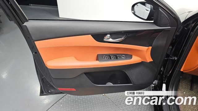 Kia K3 (II) 1.6 Prestige 2023 — фото 24