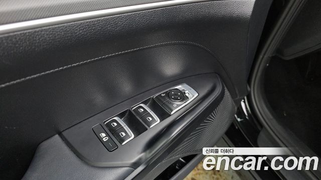 Kia K5 (III) 2.0 Prestige 2023 — фото 19