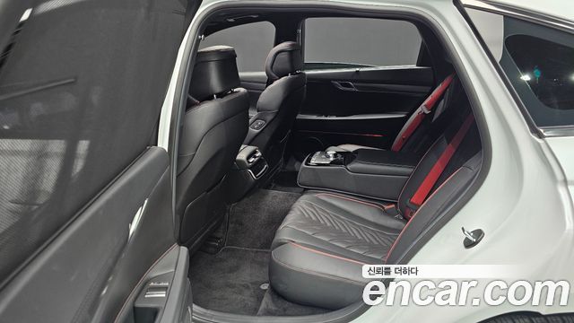 Genesis G80 (RG3) Gasoline 2.5 Turbo AWD 2025 — фото 16