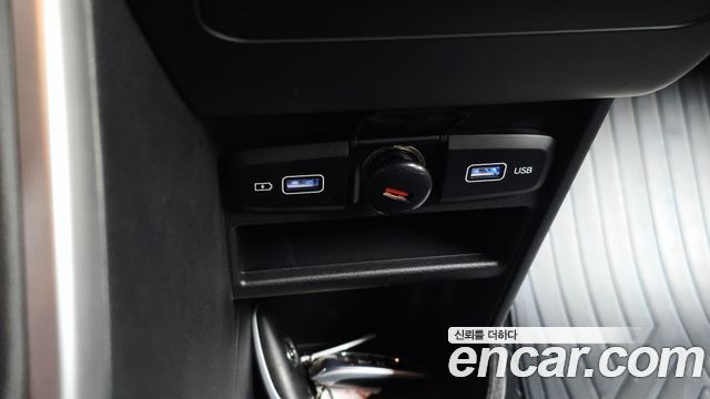 Hyundai Staria Tourer 11-Seater Modern 2022 — фото 13