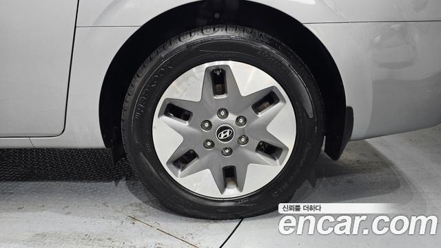 Hyundai Staria Tourer 11-Seater Modern 2022 — фото 21