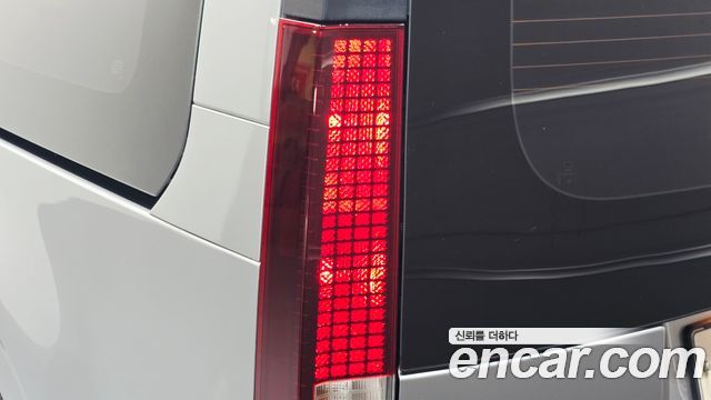 Hyundai Staria Tourer 11-Seater Modern 2022 — фото 23
