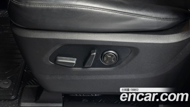 Hyundai Staria Tourer 11-Seater Modern 2022 — фото 31