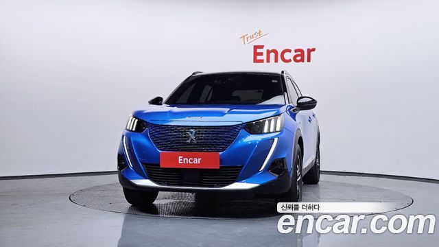 Peugeot e-2008 (II) EV GT 2022 — фото 3