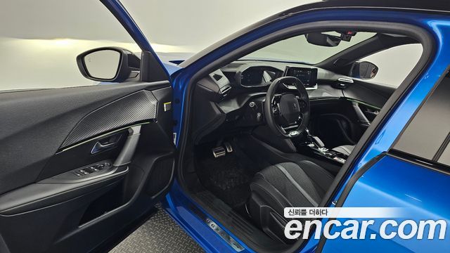 Peugeot e-2008 (II) EV GT 2022 — фото 10