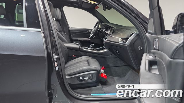 BMW X5 (G05) xDrive 40i xLine 2023 — фото 26
