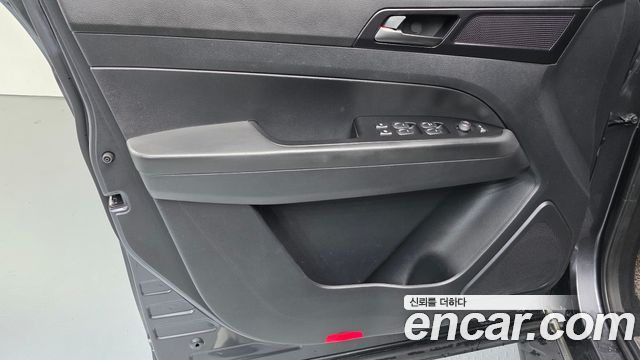 KG Mobility (SsangYong) Rexton Sports Khan Diesel 2.2 4WD Prestige Special (5-Link) 2021 — фото 24