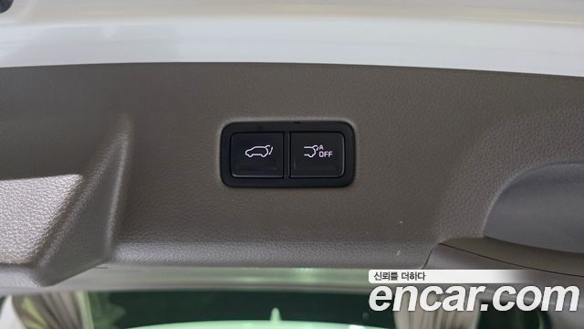 Kia Carnival (IV) Gasoline 7-Seater Hi-Limousine Signature 2023 — фото 27