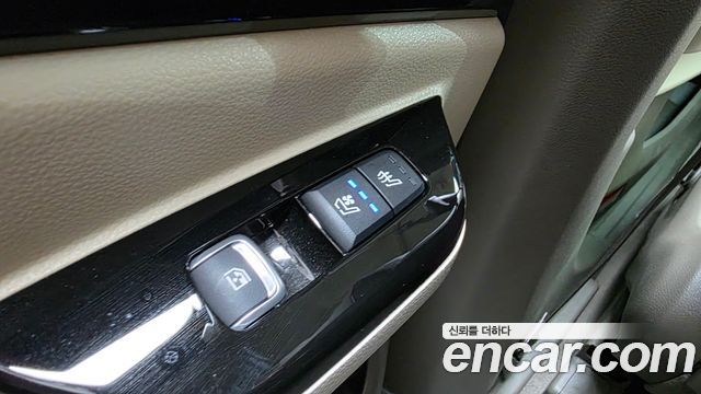 Kia Carnival (IV) Gasoline 7-Seater Hi-Limousine Signature 2023 — фото 36