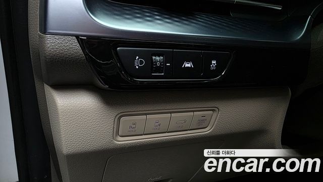 Kia Carnival (IV) Gasoline 7-Seater Hi-Limousine Signature 2023 — фото 39