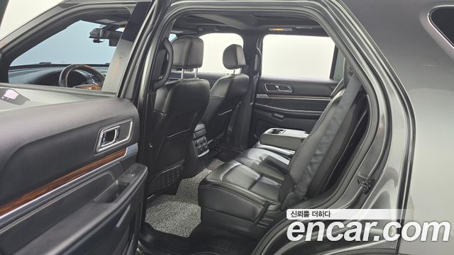 Ford Explorer 2.3 Limited 4WD 5th 2017 — фото 12