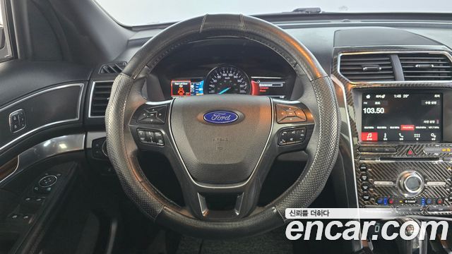 Ford Explorer 2.3 Limited 4WD 5th 2017 — фото 16