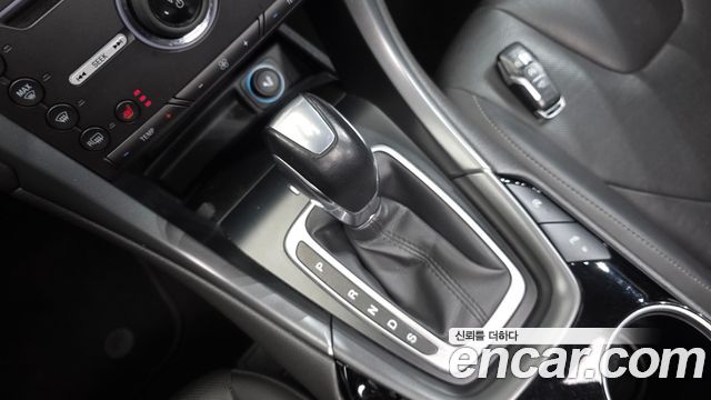 Ford Mondeo (IV) 2.0 Titanium 2016 — фото 9