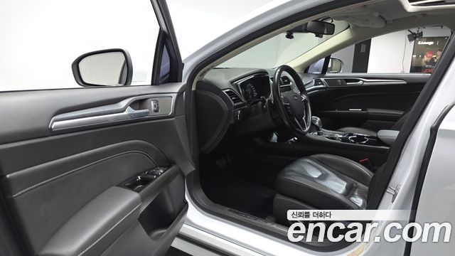 Ford Mondeo (IV) 2.0 Titanium 2016 — фото 10