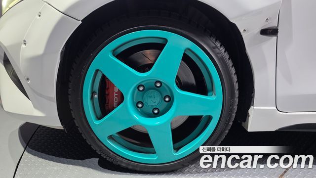 Kia K3 (II) 1.6 Turbo GT 5Door Signature 2022 — фото 5