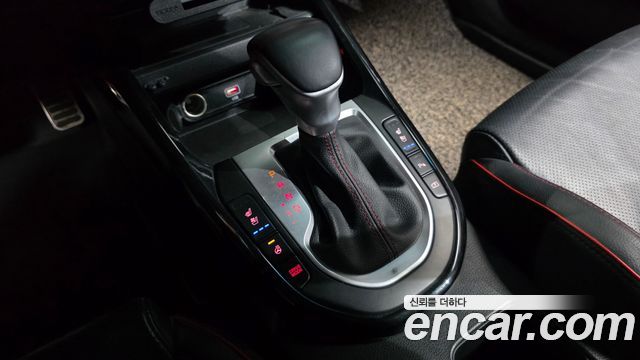 Kia K3 (II) 1.6 Turbo GT 5Door Signature 2022 — фото 9