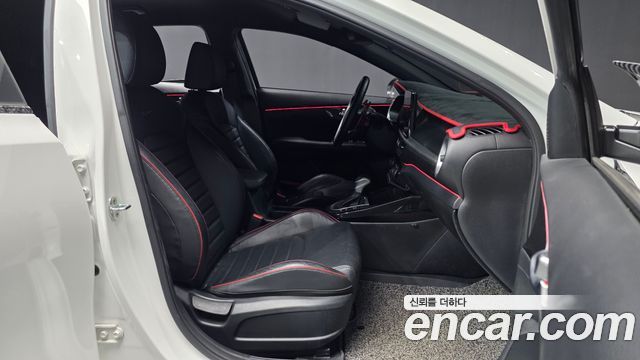 Kia K3 (II) 1.6 Turbo GT 5Door Signature 2022 — фото 11