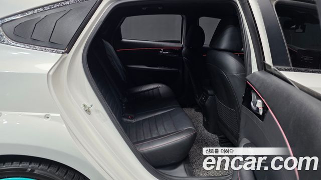 Kia K3 (II) 1.6 Turbo GT 5Door Signature 2022 — фото 12