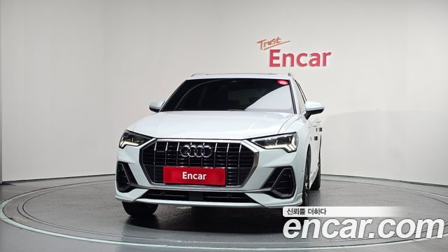 Audi Q3 (F3) 35 TDI Quattro Premium 2023 — фото 3