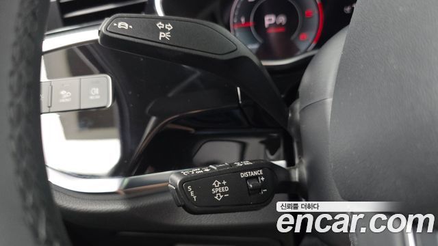 Audi Q3 (F3) 35 TDI Quattro Premium 2023 — фото 18