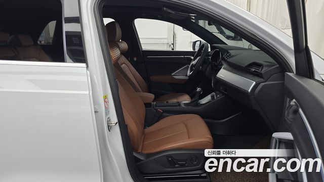 Audi Q3 (F3) 35 TDI Quattro Premium 2023 — фото 26