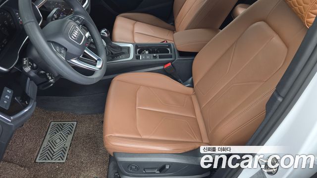 Audi Q3 (F3) 35 TDI Quattro Premium 2023 — фото 31