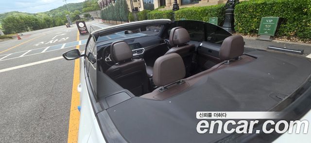 BMW 4 Series (G22) 420i M Sport Convertible 2021 — фото 19