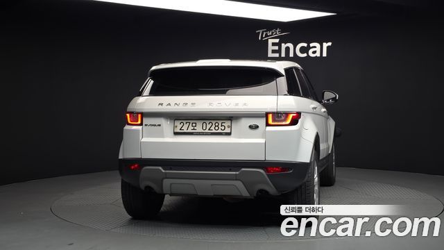 Land Rover Range Rover Evoque 2.0 TD4 SE 2016 — фото 4