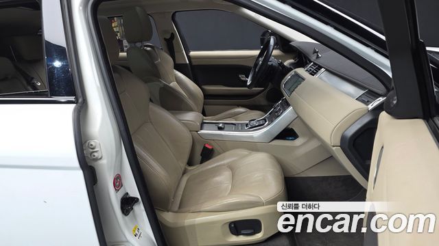 Land Rover Range Rover Evoque 2.0 TD4 SE 2016 — фото 11
