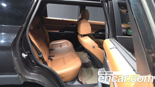 KG Mobility (SsangYong) Torres Gasoline 1.5 2WD T7 2024 — фото 12
