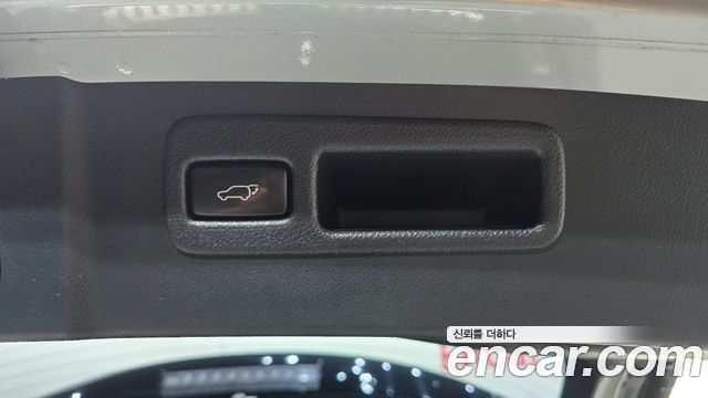Lexus NX300h Executive 2015 — фото 20