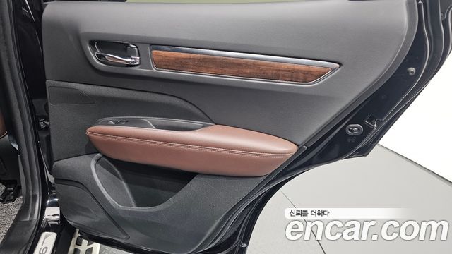 Renault Korea QM6 2.0 LPe RE Signature 2WD 2020 — фото 25