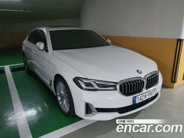 BMW 5 Series (G30) 530i xDrive Luxury 2023 — фото 3