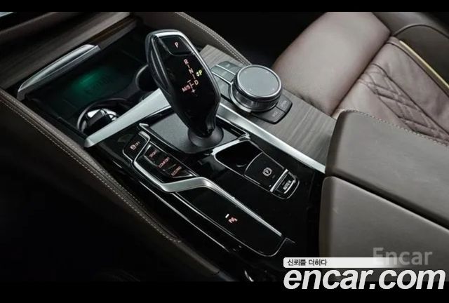 BMW 5 Series (G30) 530i xDrive Luxury 2023 — фото 15