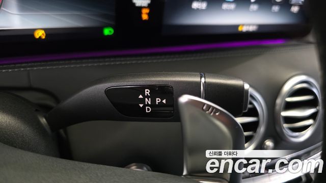 Mercedes-Benz S-Class (W222) S63 AMG 4MATIC+ Coupe 2021 — фото 9