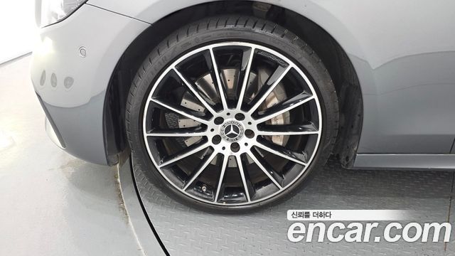 Mercedes-Benz E-Class (W213) E350 4MATIC AMG Line 2023 — фото 5