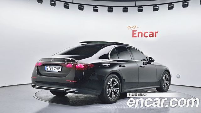 Mercedes-Benz E-Class (W214) E200 Avantgarde 2024 — фото 2
