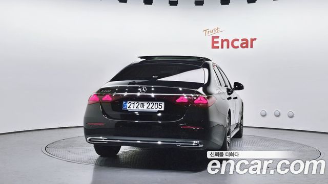 Mercedes-Benz E-Class (W214) E200 Avantgarde 2024 — фото 4