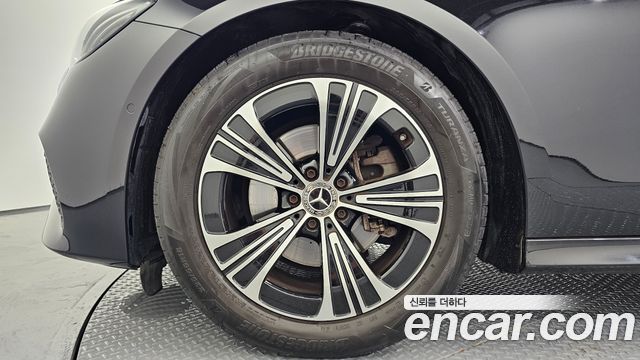 Mercedes-Benz E-Class (W214) E200 Avantgarde 2024 — фото 5